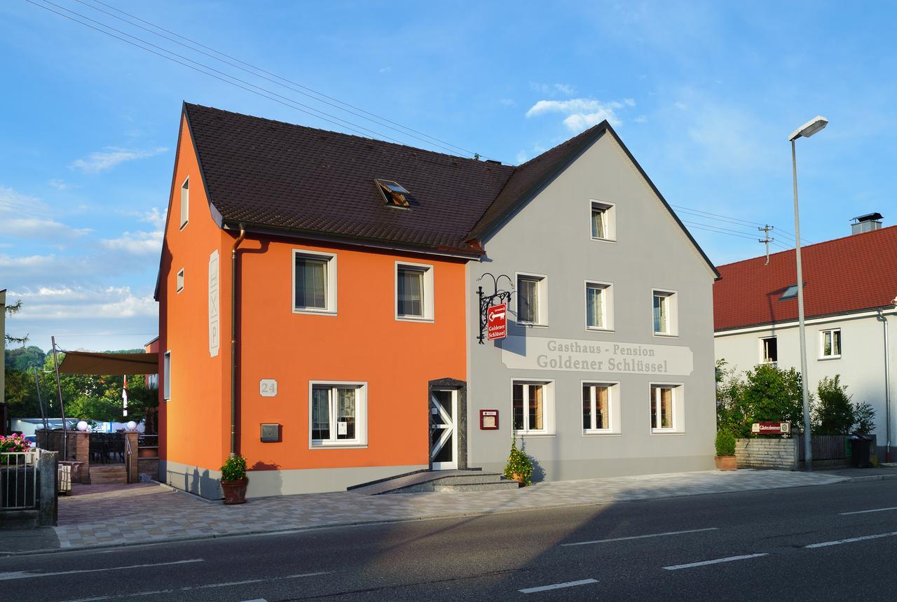Goldener Schluessel Mit Gaestehaus Sina Nördlingen Exteriör bild